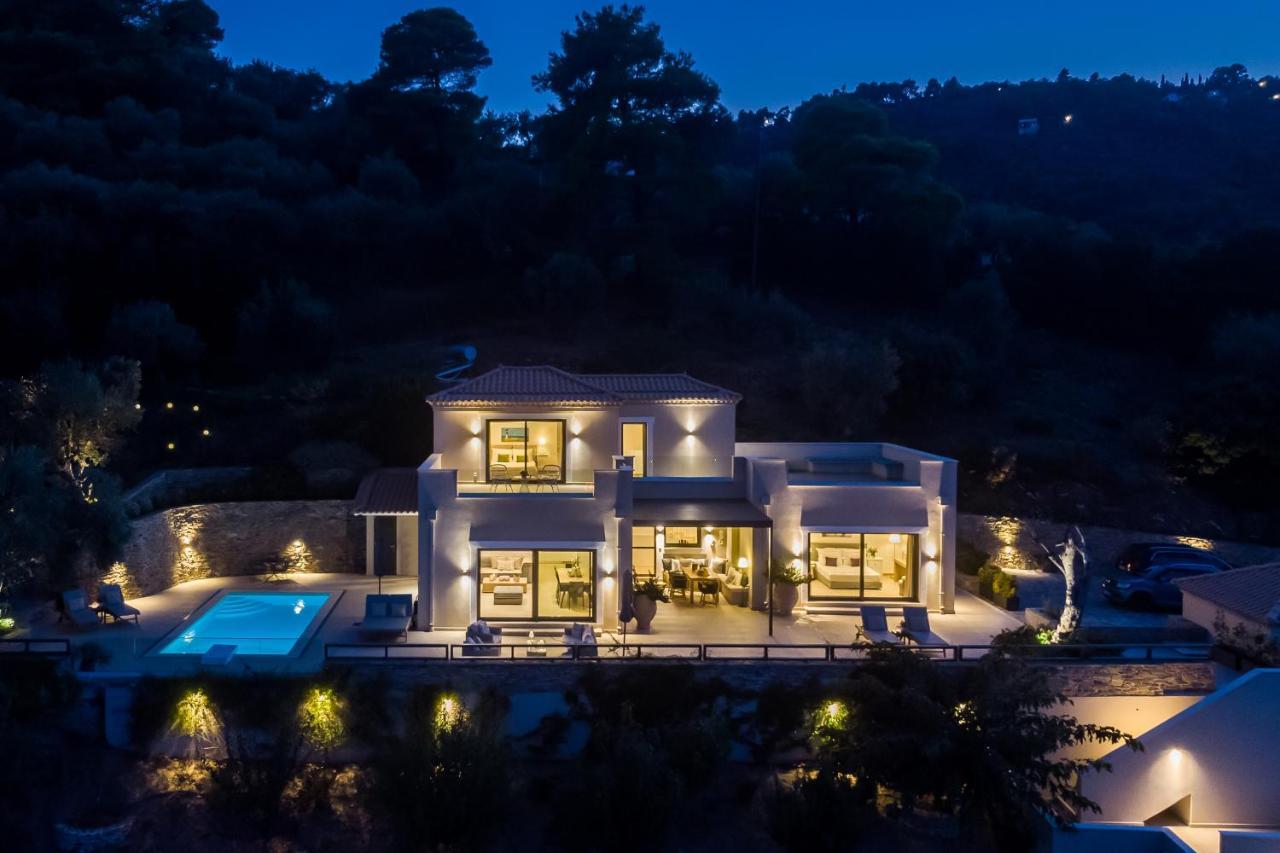 Villa Antigone Luxury Retreat Skopelos Town Exterior photo