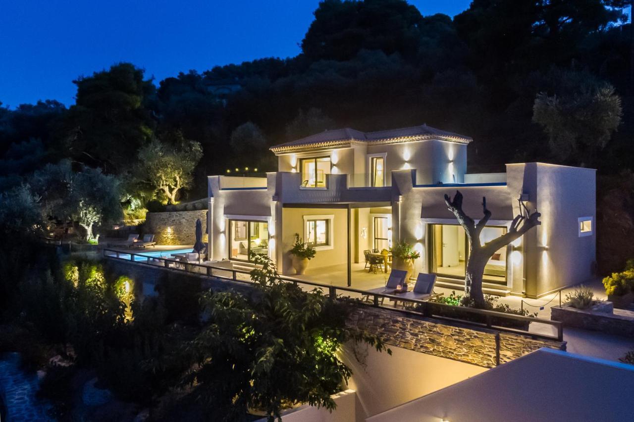 Villa Antigone Luxury Retreat Skopelos Town Exterior photo