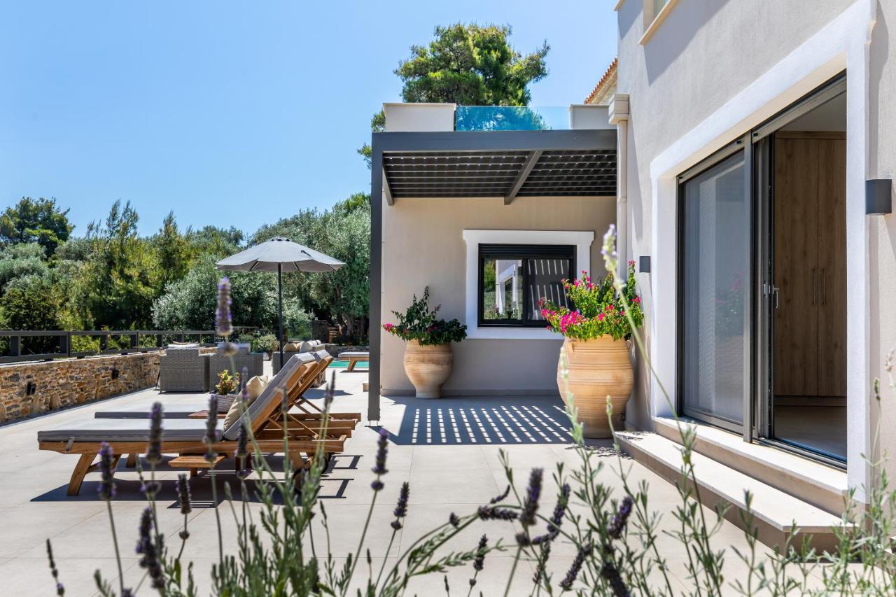 Villa Antigone Luxury Retreat Skopelos Town Exterior photo