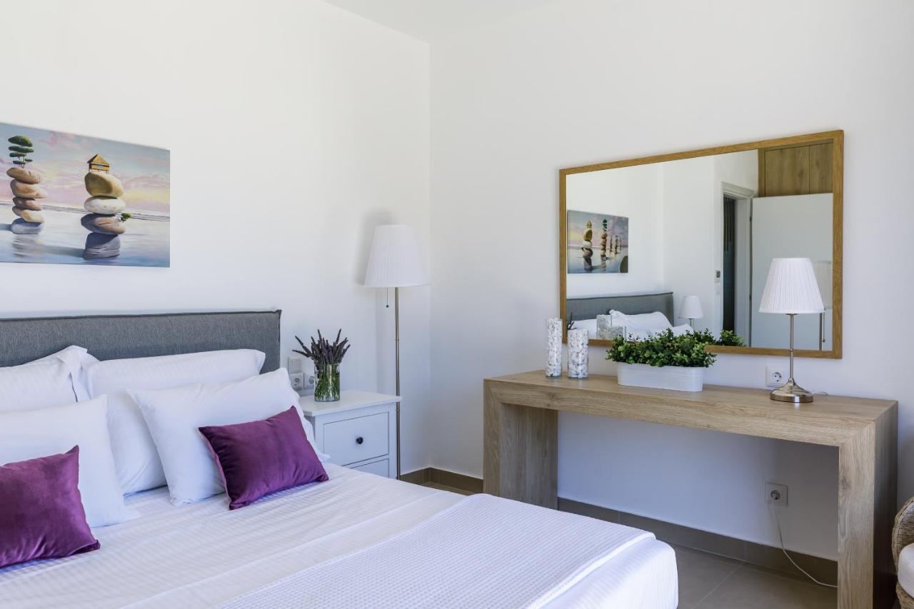 Villa Antigone Luxury Retreat Skopelos Town Exterior photo