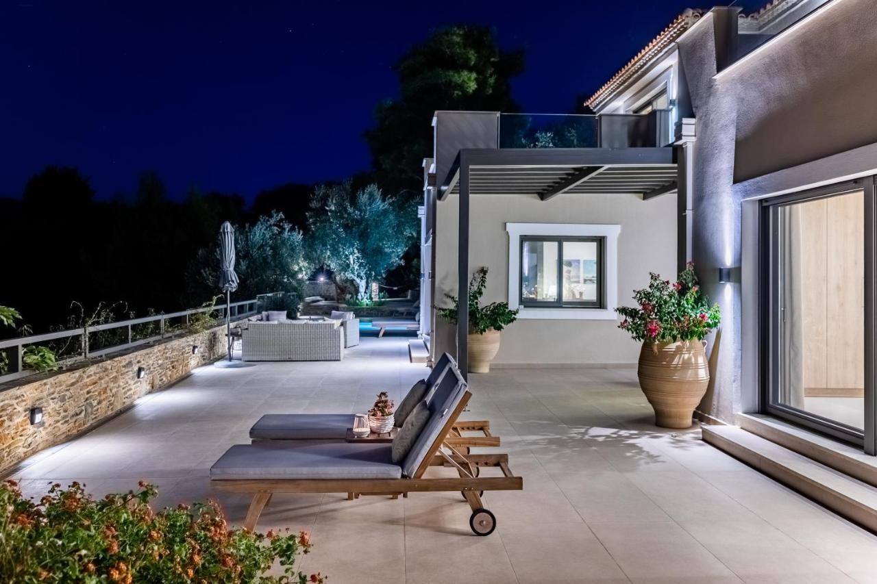 Villa Antigone Luxury Retreat Skopelos Town Exterior photo