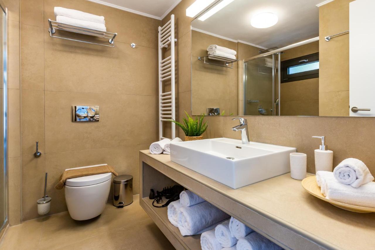 Villa Antigone Luxury Retreat Skopelos Town Exterior photo